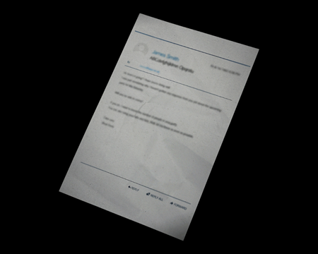 E-MAILS AU QG D'UMBRELLA (RE2 (2019)) (©EvilResource)